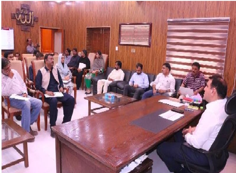 DC Tharparkar Chairs District Polio Eradication Committee Meeting, Reviews Preparations for April Campaign