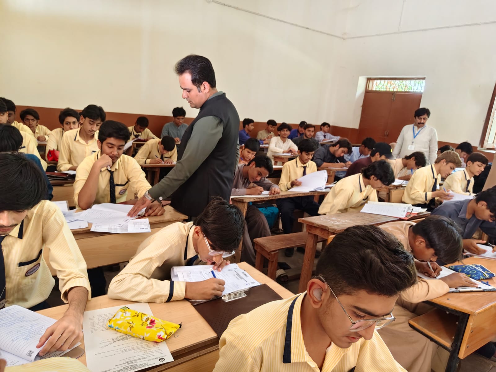 Education Officials Commend Transparent Arrangements at Examination Centre at Tando Adam
