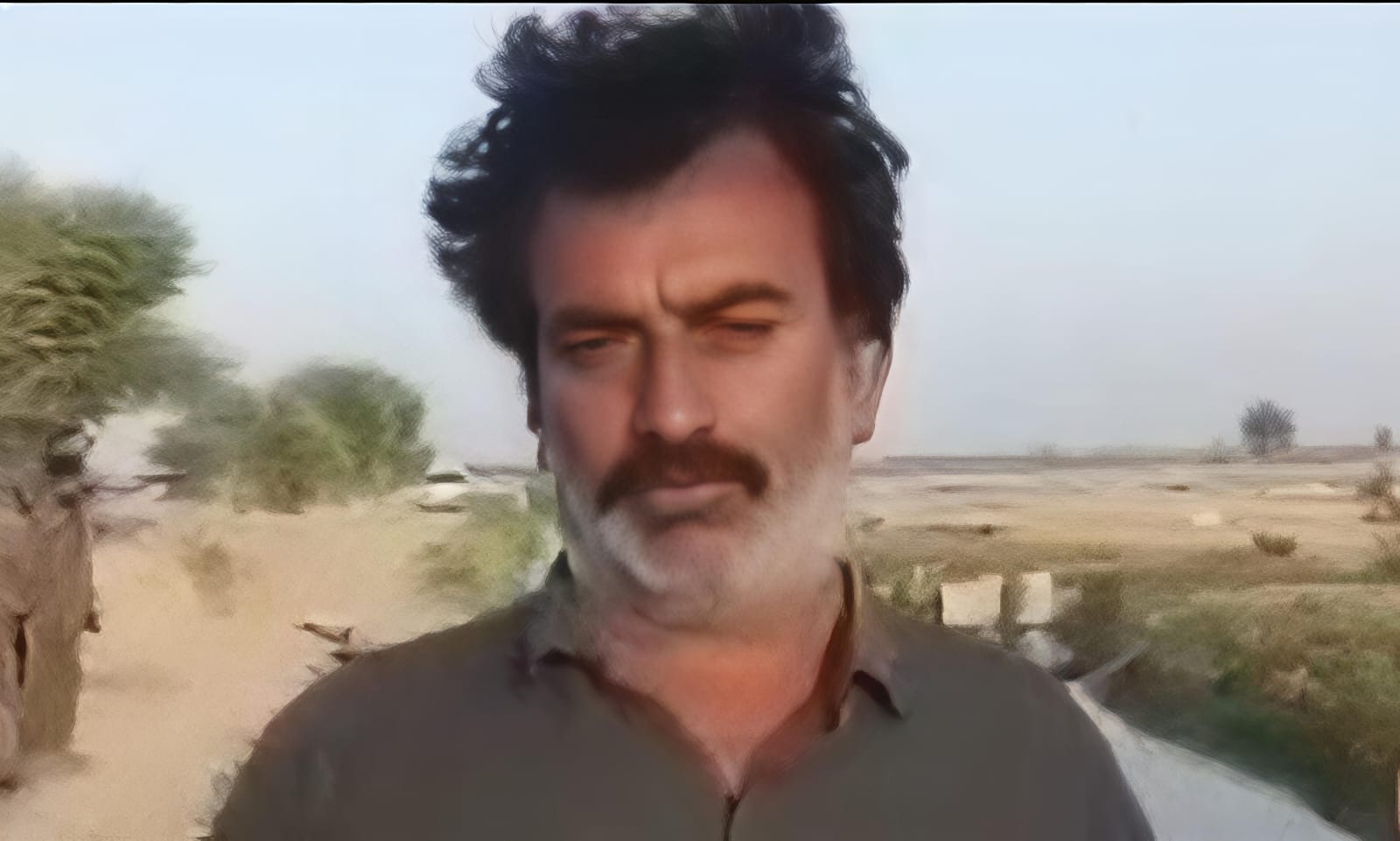 Sanghar(Hasnain Ashiq Saand) Farmers protest prolonged water shortage in Sanghar Minor, move court