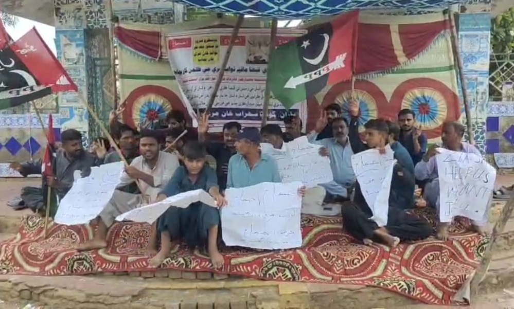 نوشهروفيروز ۾ ڳوٺ سهراب مري واسين جو احتجاج جاري