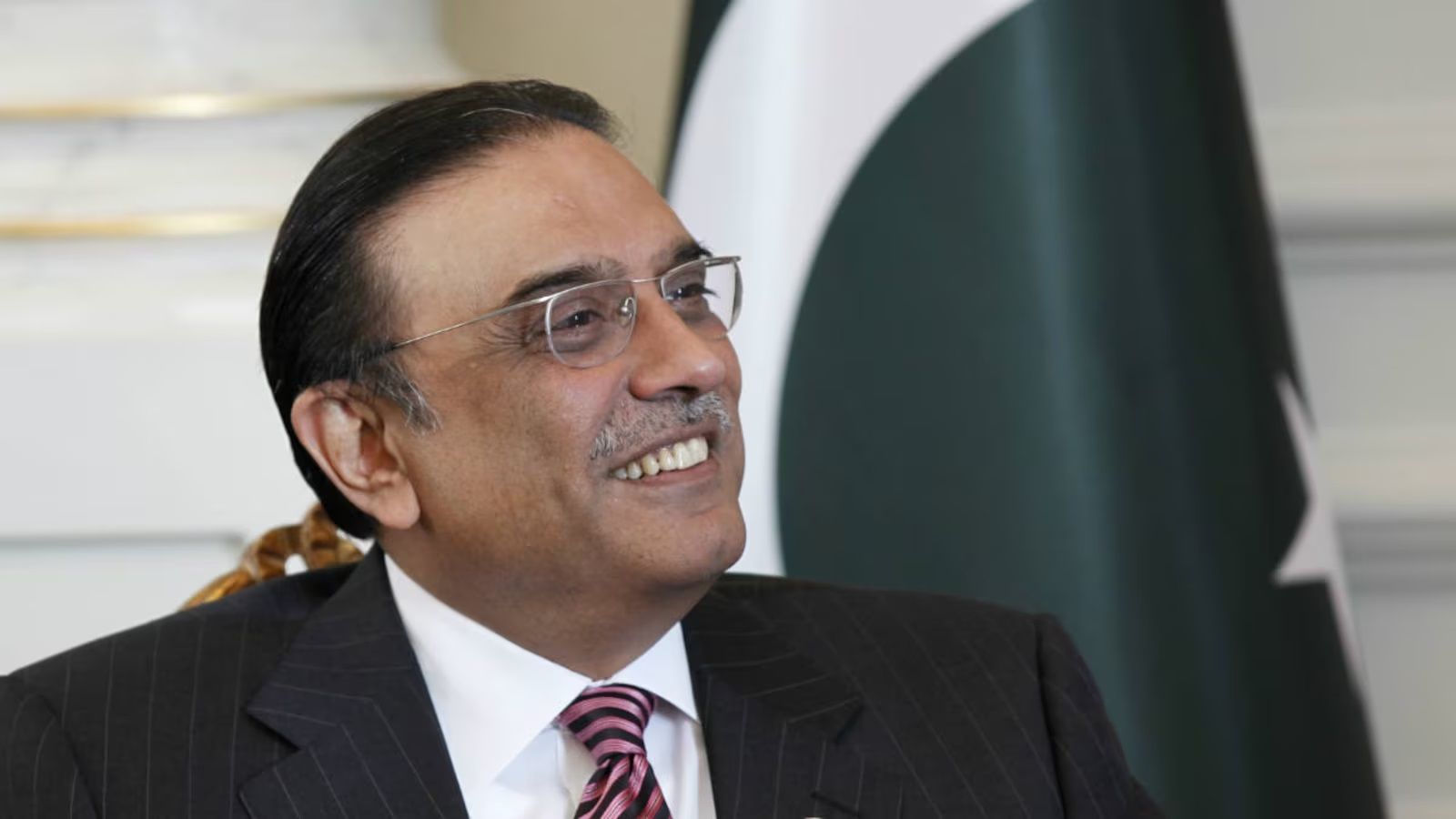 صدر آصف علی زرداری نے آزاد کشمیر میں نئی حکومت کی تشکیل کی منظوری دے دی۔