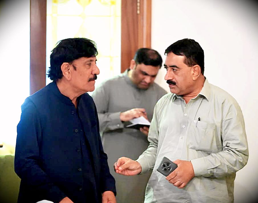 صوبائي وزير علي حسن زرداري سان ٺٽي جي صحافي ۽ سماجي اڳواڻ بلاول سمون جي ملاقات