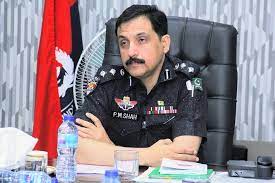 ای چالان نظام سے کراچی کی سڑکوں پر نظم و ضبط بہتر ہوا، 90 فیصد شہری سیٹ بیلٹ اور ہیلمٹ استعمال کر رہے ہیں: ڈی آئی جی ٹریفک