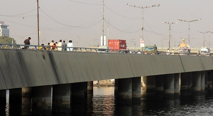 نیٹی جیٹی پل پر ٹریفک حادثہ، ٹریلر کی موٹرسائیکل کو ٹکر؛ ایک جاں شخص بحق