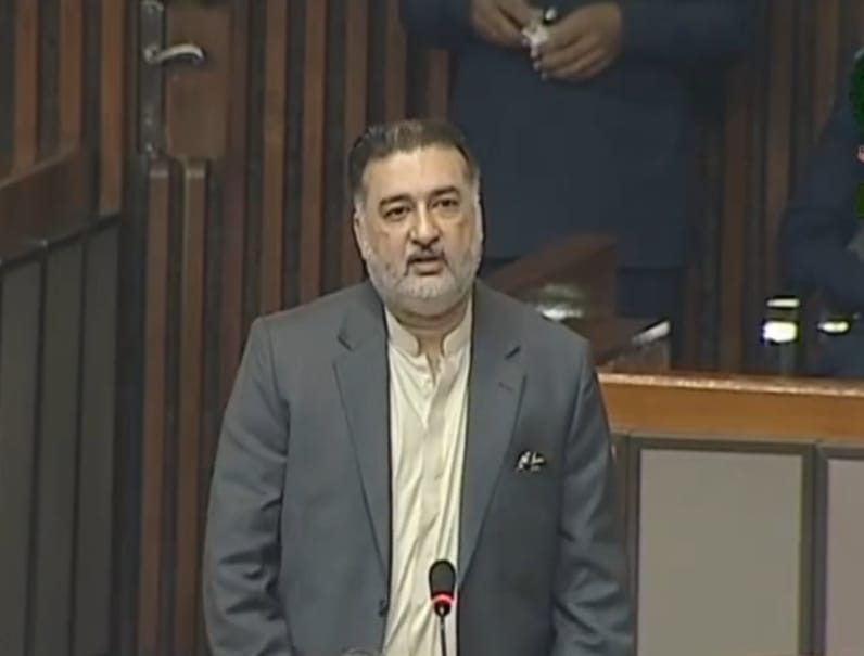 اسٽيل ملز جي ملازمن تي تشدد ۽ ڪيسن خلاف قومي اسيمبلي ۾ به پڙاڏو