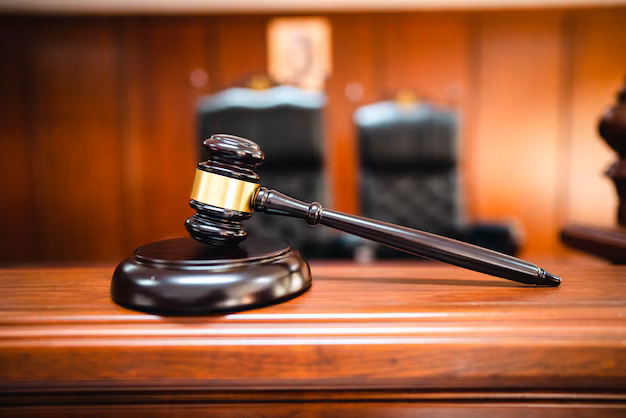 وفاقی آئینی عدالت کے ججز کا نوٹیفکیشن جاری، جسٹس امین الدین نے پہلے چیف جسٹس کا حلف اٹھا لیا