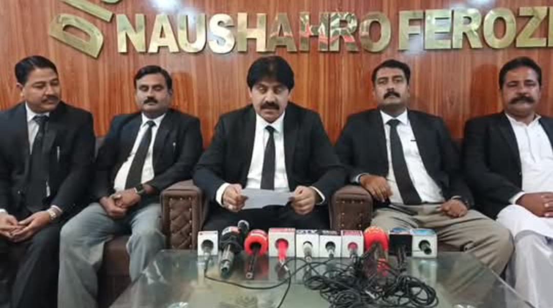 نوشهرو فيروز بار ايسوسيئشن ۾ وڏي مالي اسڪينڊل جو انڪشاف, وڪيلن پاران صدر محمد اياز مري ۽ جنرل سيڪريٽري شوڪت ٻوهيو تي سنگين الزام