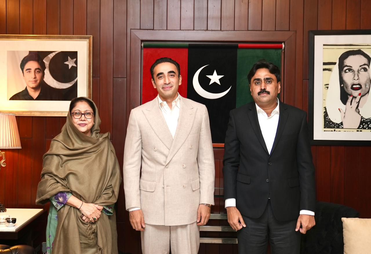 کراچی: پاکستان پیپلزپارٹی کے چیئرمین بلاول بھٹو زرداری اور فریال تالپور سے جام خان شورو کی ملاقات