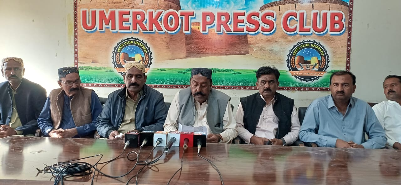 درگاھ لنواري شريف فيض محمد ڪوريجو جي ورسي وارو تڪرار جاري