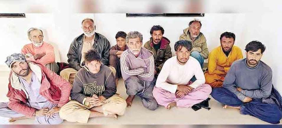 ابراہیم حیدری کے 11 ماہی گیر بھارتی حکام کے ہاتھوں گرفتار، کم عمر دو بچے بھی شامل، اہلِ خانہ کی جانب سے فوری رہائی کا مطالبہ