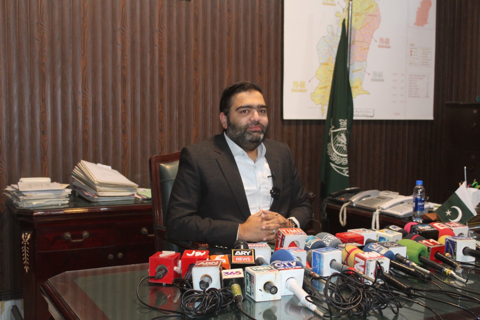 نوشهروفيروز ۾ غير قانوني سرگرمين کي روڪڻ لاءِ آپريشن جاري آهي: صدام حسين ميمڻ