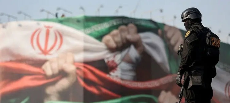 ایران میں حالات بہتر ہونے لگے، امریکی حملے کا خطرہ برقرار، خطے میں ہائی الرٹ