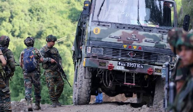 فوج کی گاڑی کھائی میں گر گئی، 10 فوجی ہلاک، متعدد زخمی