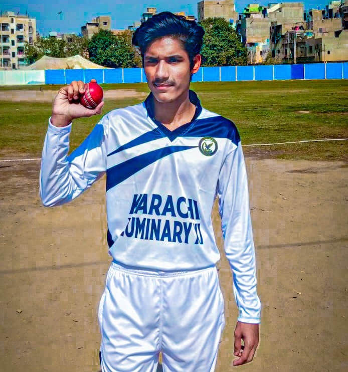 بھرتے ہوئے فاسٹ بولر ، محمد منیر عالم کا یادگار ڈیبیو