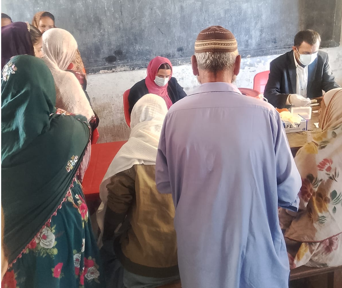 گڏاپ، سلطان جوکيو ڳوٺ ۾ هيپاٽائٽس سي جي مفت اسڪريننگ ڪيمپ قائم