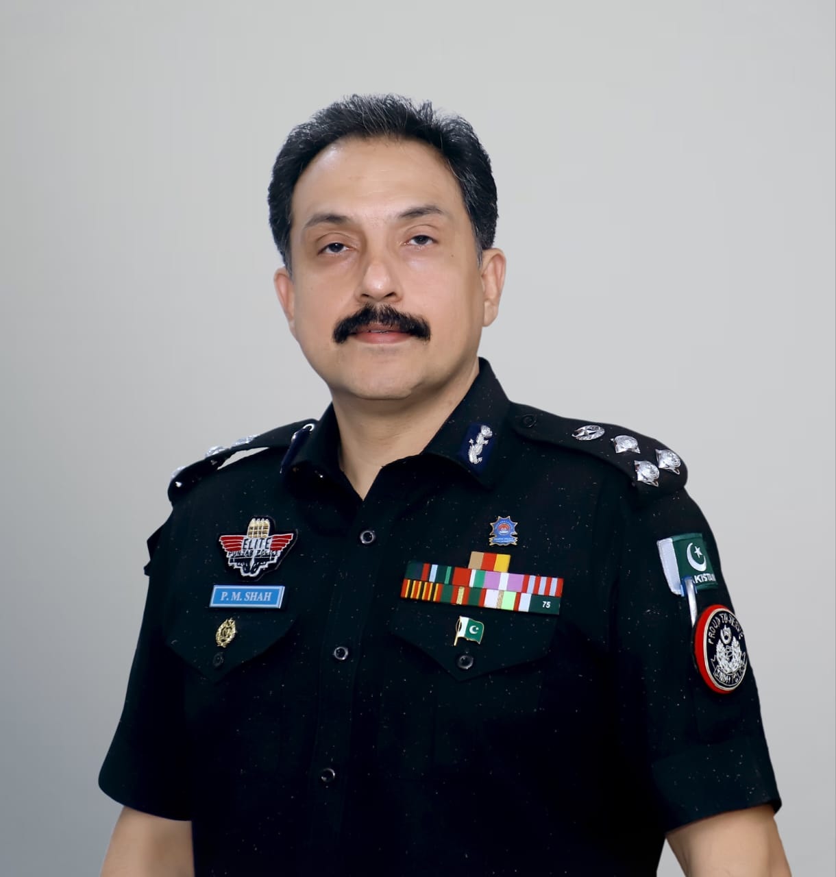 پیر محمد شاہ کو ڈی آئی جی ٹریفک کے عہدے سے کیوں ہٹایا گیا؟ وجہ سامنے آ گئی