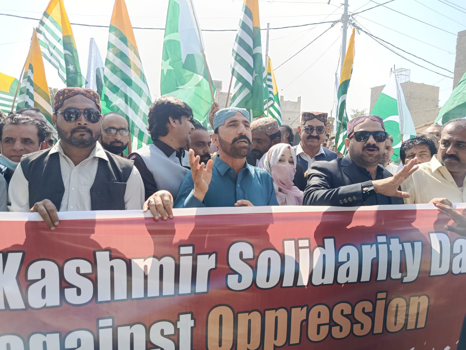 ابراهيم حيدري ۾ ڪشميرين سان يڪجهتي لاءِ ريلي ڪڍي وئي