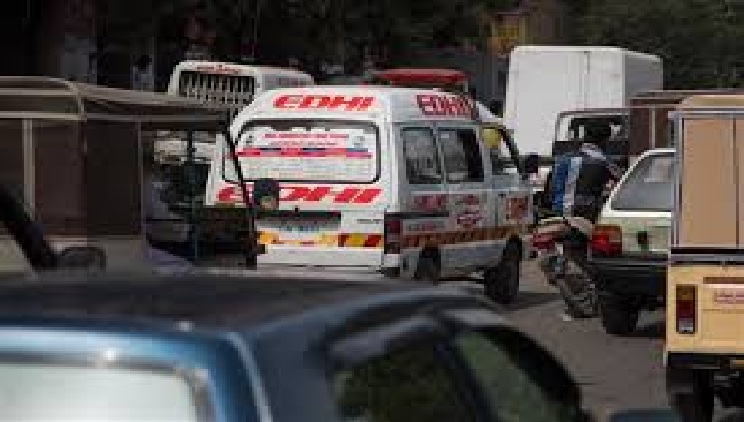 ملير ۾ ڌار ڌار  ٽريفڪ حادثا، معصوم ٻار سميت2ڄڻا فوت، هڪ نوجوان زخمي