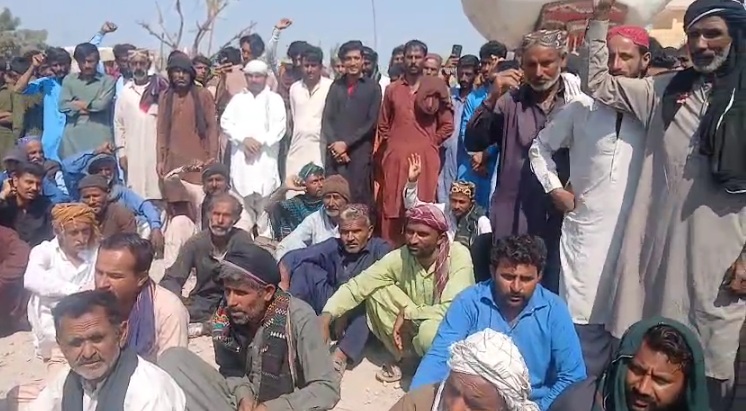 جھوک شریف پولیس کی مبینہ حراست میں لاپتہ نوجوان کے صدمے سے والد انتقال کرگئے