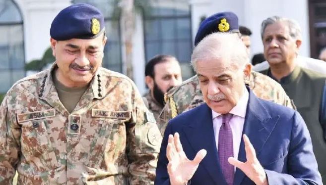 وزیراعظم کا جی ایچ کیو کا دورہ، عسکری قیادت کی افغانستان کی صورتحال پر بریفنگ