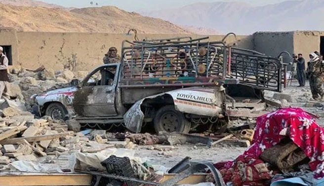 پاکستان کی افغانستان میں مؤثر جوابی کارروائی میں اب تک 415 افغان طالبان ہلاک اور 580 زخمی ہو چکے ہیں: عطاء اللہ تارڑ