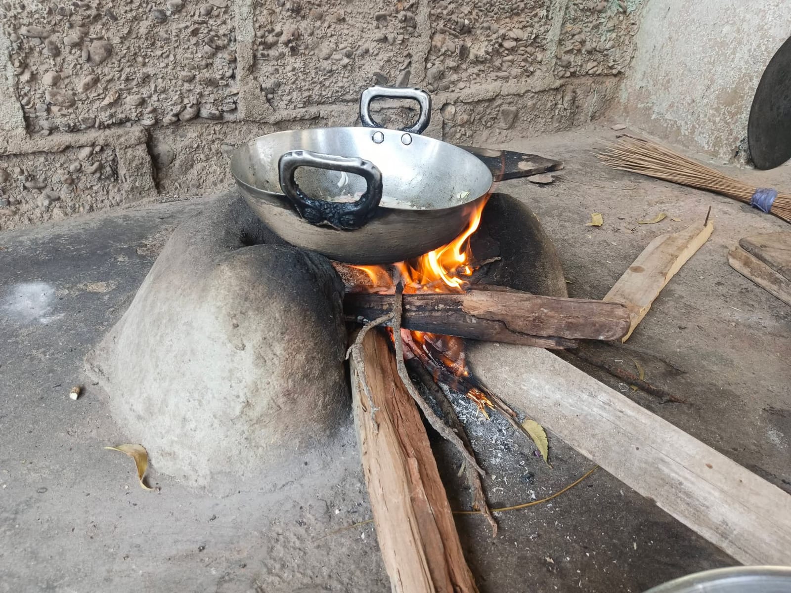 ملير: يوسي 9 چشمہ ۾ گيس بند، 200 گهرن جا رهواسي رمضان ۾ پريشان