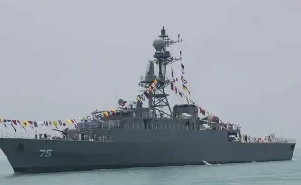 سری لنکا کے گال بندرگاہ کے قریب ایرانی بحری جہاز ڈوب گیا، 140 افراد لاپتہ