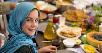 سحری میں توانائی اور پانی کی کمی سے بچنے کے لیے کون سی غذائیں استعمال کریں؟