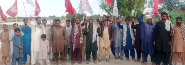 شڪارپور ۾ پئٽروليم شين جي اگهن ۾ واڌ خلاف ريلي