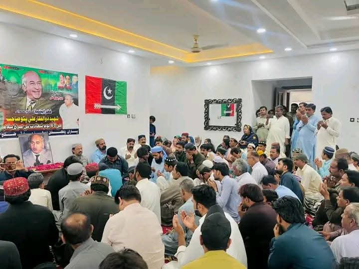 عمرڪوٽ ۾ شهيد ذوالفقار علي ڀٽو جي 47هين ورسي سادگي سان ملهائي وئي