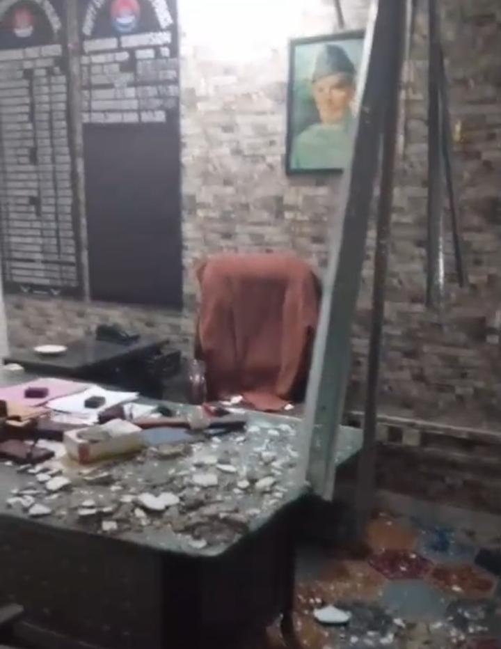 ملير: ڊي ايس پي قائدآباد آفيس جي ڇت جا چاپڙ ڪِري پيا