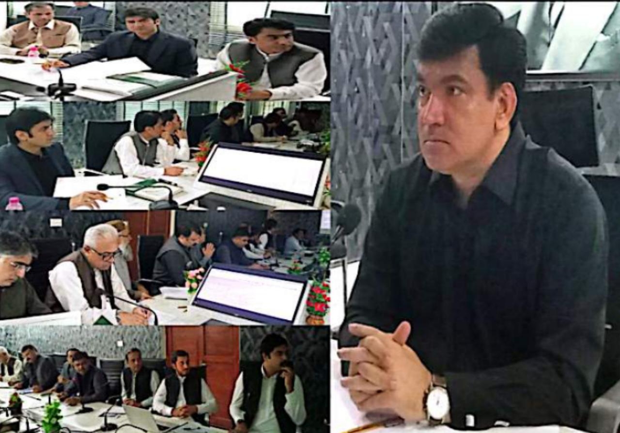 ڊويزنل ڪمشنر حيدرآباد فياض عباسي جي صدارت هيٺ سجاول ۾ اهم اجلاس