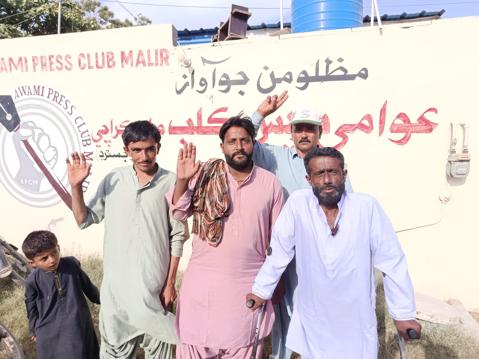 اسٽيل ٽائون ٿاڻي جي حد ۾ معذور نوجوان کان ڦر