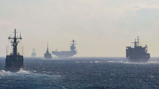 آبنائے ہرمز میں دو بحری جہازوں پر ایرانی فوج کی فائرنگ، کشیدگی بڑھ گئی