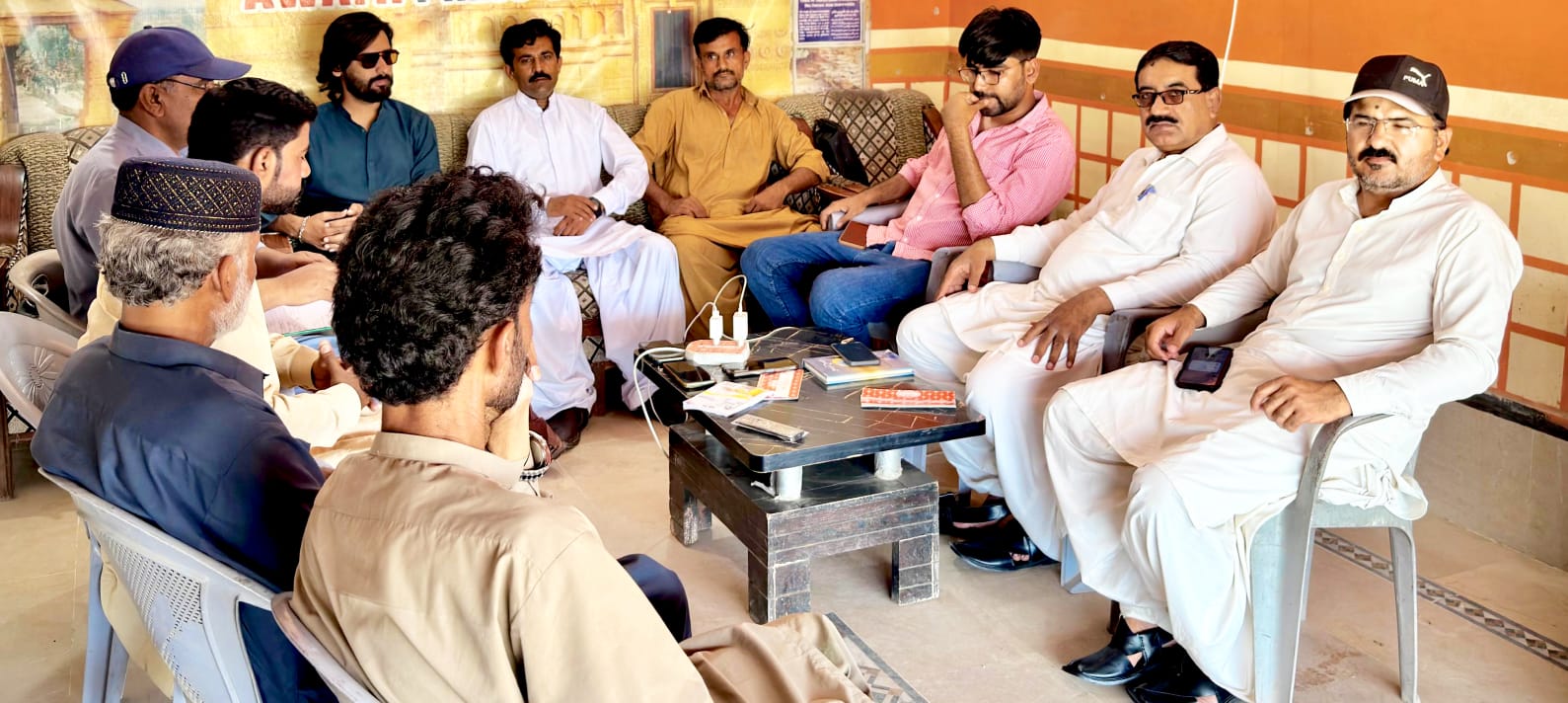 ٺٽي ضلعي مسئلن جي حل لاءِ پيغام کي ٻيهر فعال ڪرڻ جو فيصلو