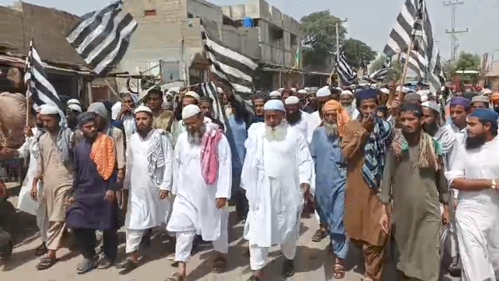 سجاول ۾ جي يو آءِ جي سڏ تي مولانا محمد ادريس جي قتل خلاف ريلي