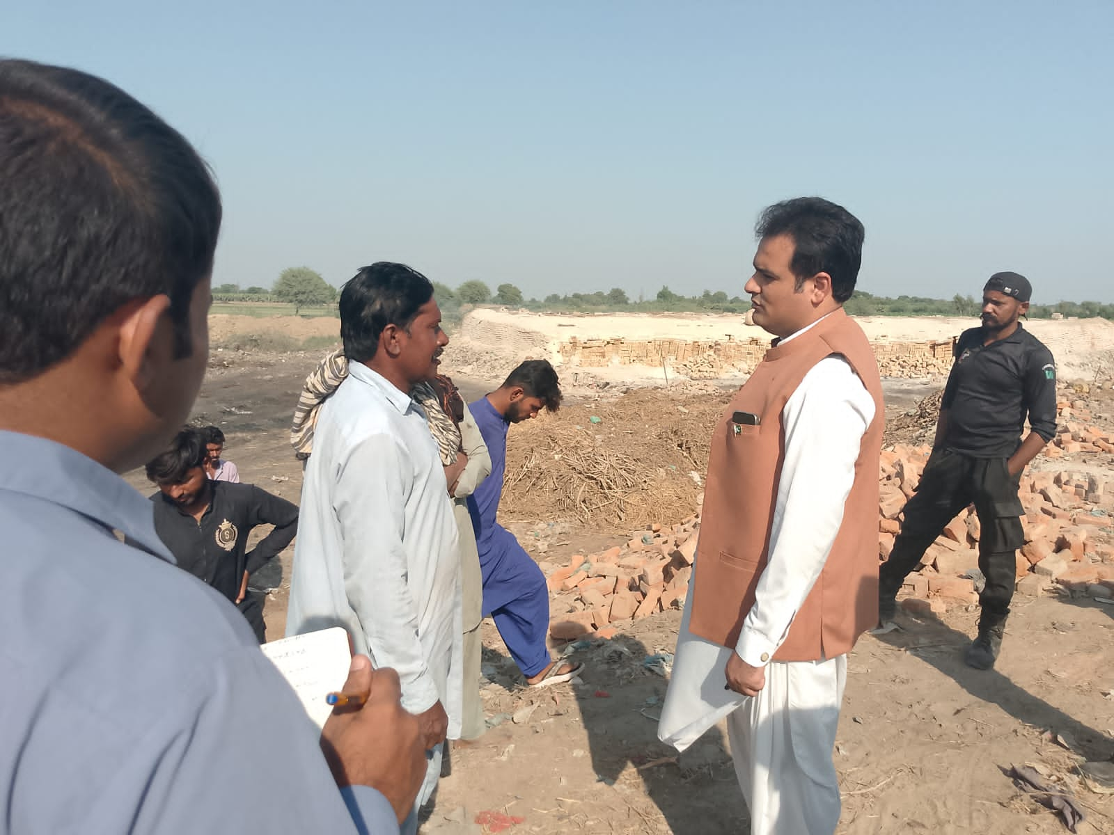 Assistant Commissioner Tando Adam Visits Brick Kilns to Address Pollution Concerns