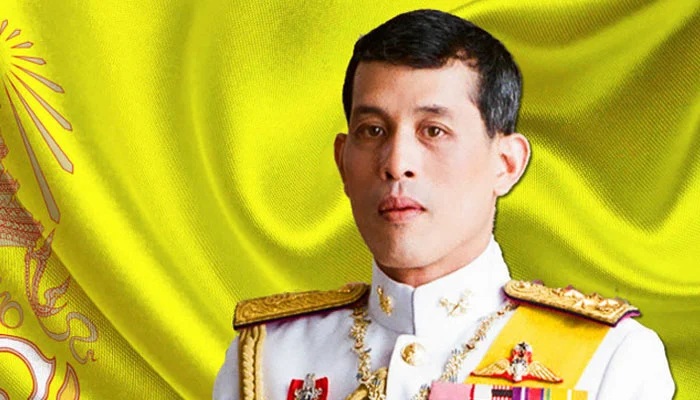 Who Is the World’s Richest King With 300 Cars, 38 Private Jets, and 52 Gold-Plated Yachts?