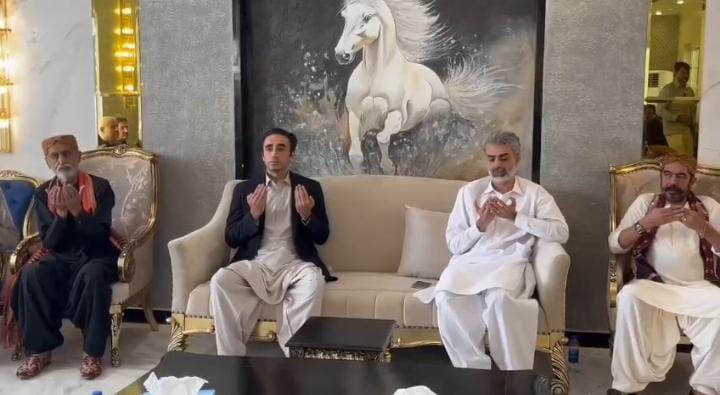 Bilawal Bhutto visits Tando Adam, offers condolences to Junejo family