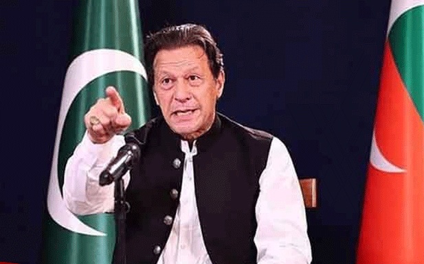 باہر نکل کر تم کو اور چیئرمین نیب کو نہیں چھوڑونگا گا، عمران خان کے تفتیشی افسر کی دھمکی