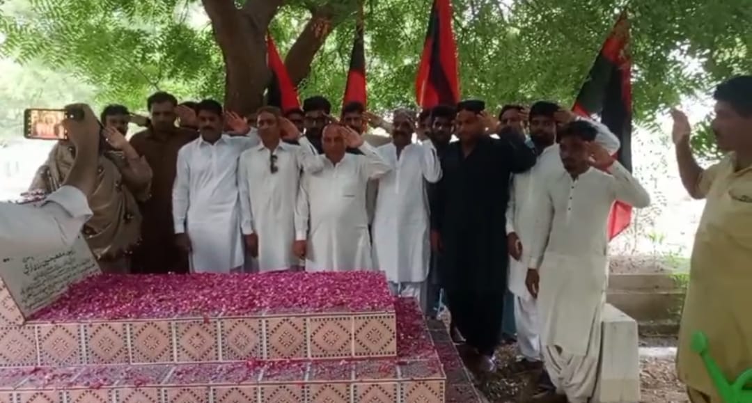 ملير: شهيد غزاله بتول صديقي جي 13هين ورسي، قومي عوامي تحريڪ پاران کيس ڀيٽا پيش