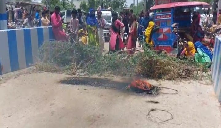 سجاول جي بي آءِ ايس پي وظيفو جاري نه ٿيڻ خلاف عورتن جو ڌرڻو