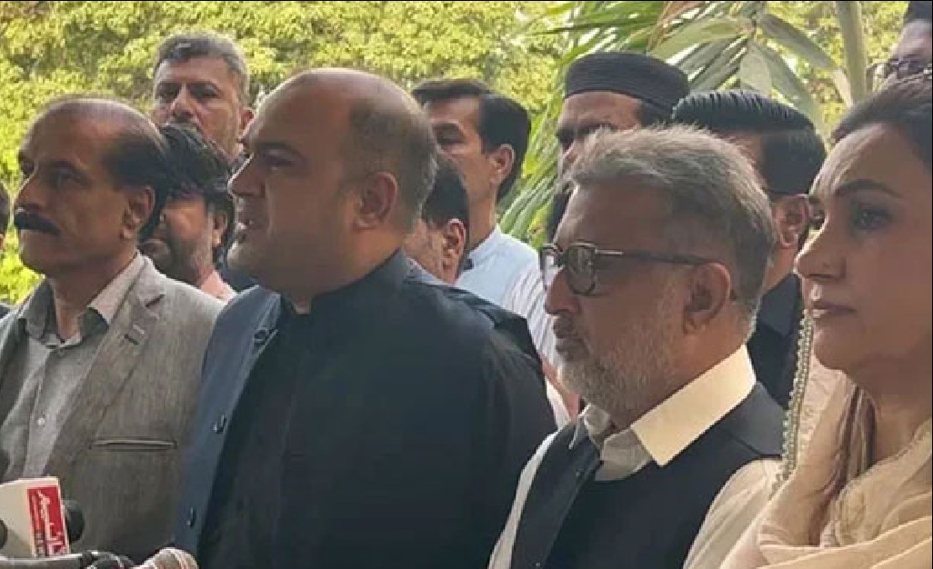 وڈیرہ شاہی بجٹ پیش کیا گیا، کراچی سے کشمور تک سندھ کی تباہی کا ذمہ دار مراد علی شاہ ہے: علی خورشیدی
