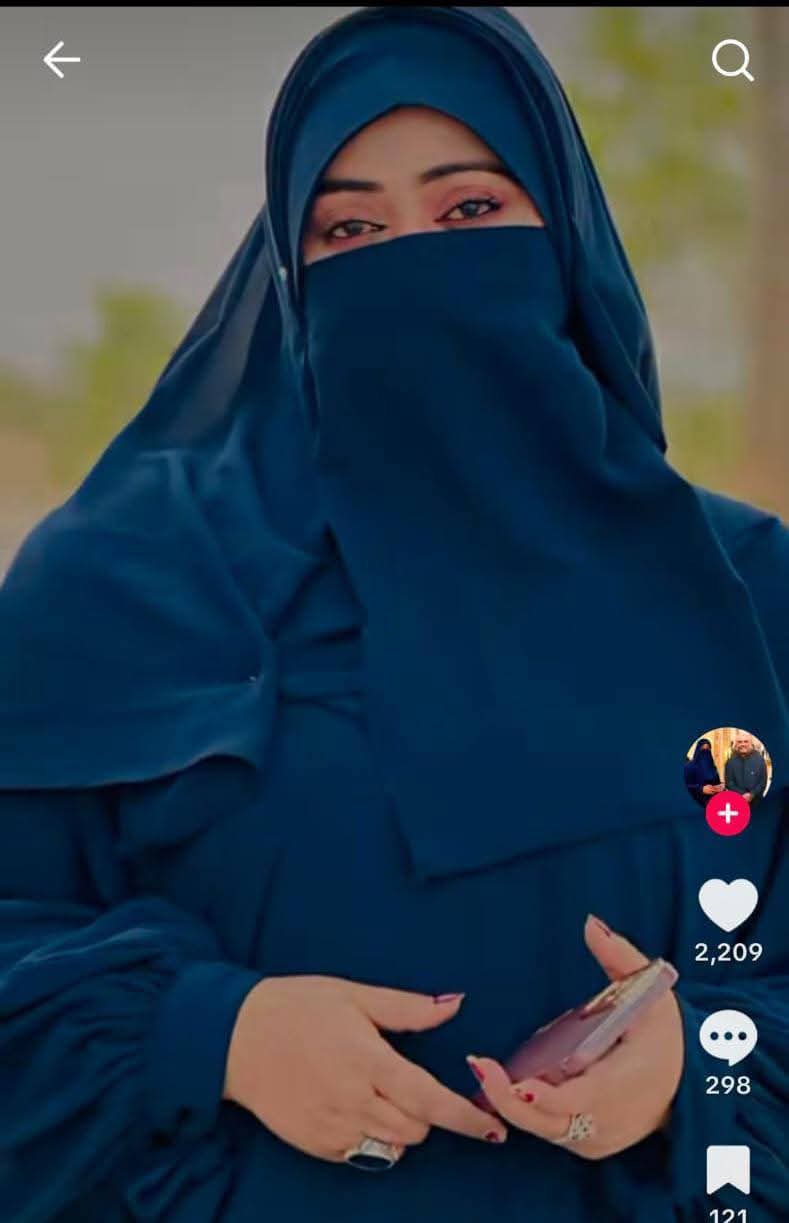 بھکر/منڈی ٹاؤن میں پیپلز پارٹی وومن ونگ کی ضلعی صدر اور معروف ٹک ٹاکر ثمرہ بتول سميت تين افراد کو موت کے گھاٹ اتار دیا گیا