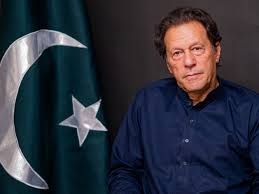 عمران خان نے عالمی حالات کے پیش نظر احتجاجی تحریک ملتوی کر دی