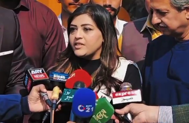 ایم کیو ایم کو اجرک فوبیا ہوگیا ہے۔ اجرک نہ صرف سندھ بلکہ پورے برصغیر کی پہچان ہے، سمعتا افضال سید