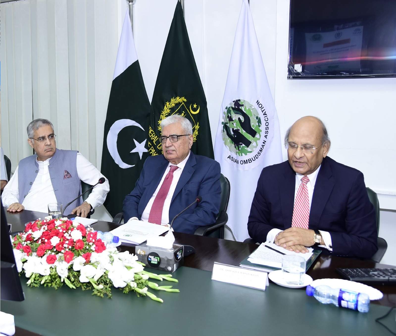 اقوام متحد ہ کے پا ئیدار تر قی کے اہداف(SDG) کے حصول میں  محتسب کے ادارے کلید ی کر دار ادا کر تے ہیں۔ اعجاز احمد قر یشی