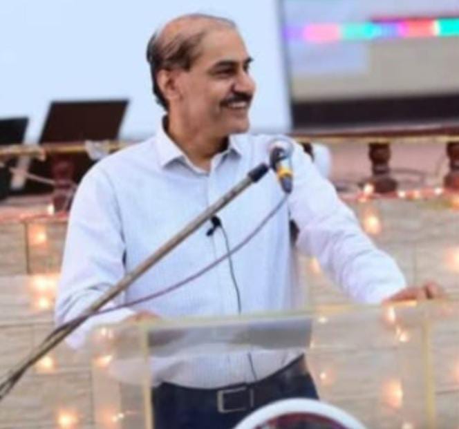 حيدرآباد: بورڊ آف روينيو جو نئون مقرر ٿيل سينئر ميمبر سيد خالد حيدر شاھ  اڄ آفيس پهچهندو