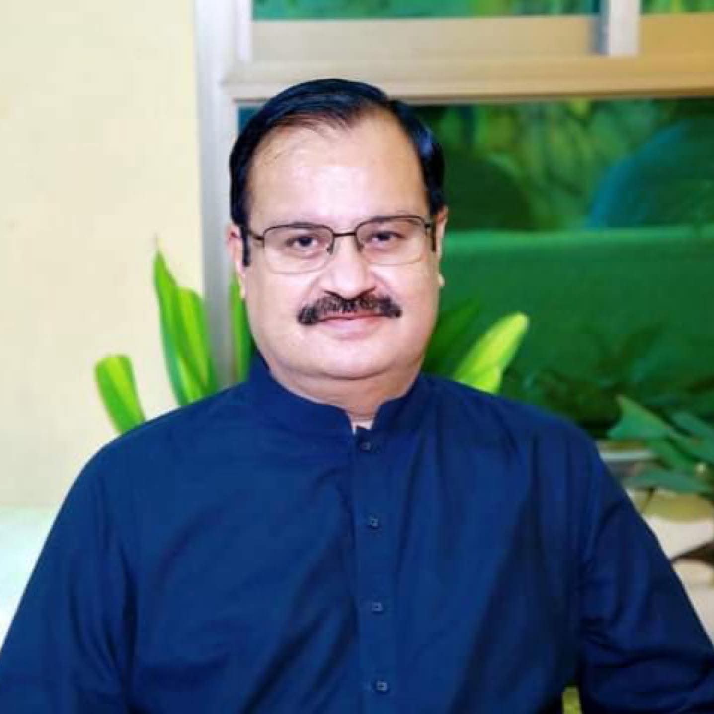 پيپلز پارٽي ٿرپارڪر مان چونڊيل  ايم اين اي ڊاڪٽر مهيش ملاڻي پ پ ميرپورخاص ڊويزن جو صدر مقرر ڪري ڇڏيو