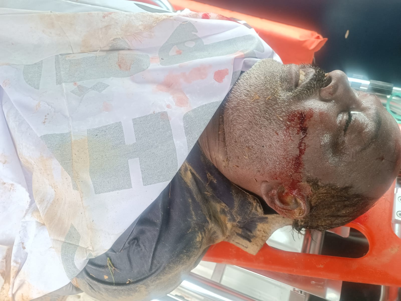 ملير جي ڪونڪر ندي ۾ هڪ ئي گهر جي 4 ڀاتين سميت 8 ڄڻا ٻڏي ويا، 2 لاش هٿ، 6 جي ڳولا جاري